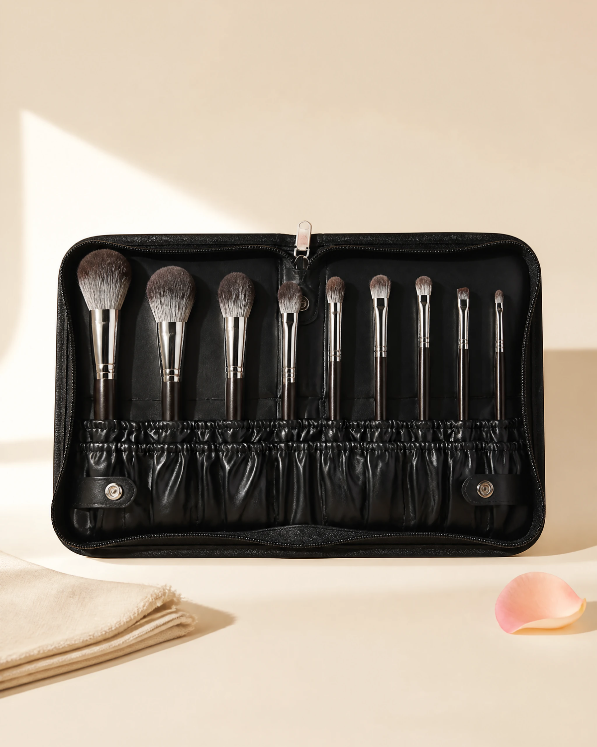 Pivura Brush Organizer & Travel Case